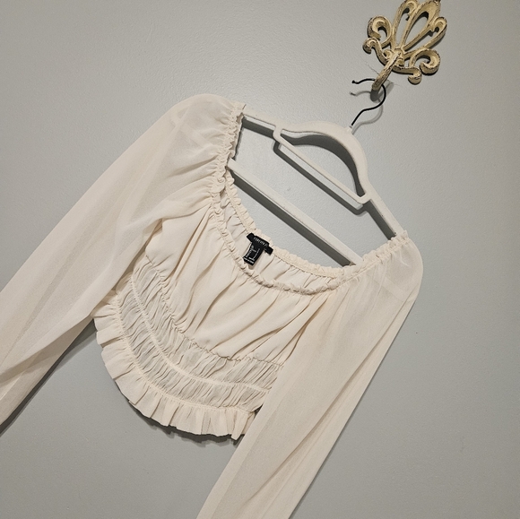 4 for $15! Forever 21 cropped peasant blouse - Picture 2 of 5